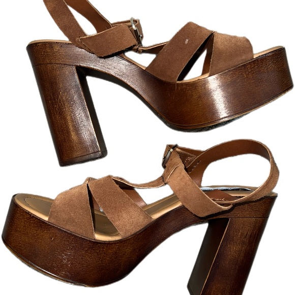 Steve Madden Suede Wooden Stacked Platform Heels - Picture 3 of 5